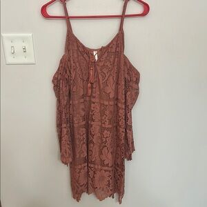 Lace Sleeveless dress in rust